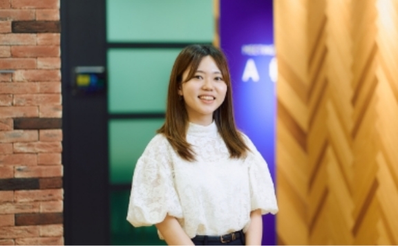 文系からIT企業へのキャリアにも不安なし。今後は技術面でプロフェッショナルを目指したい。