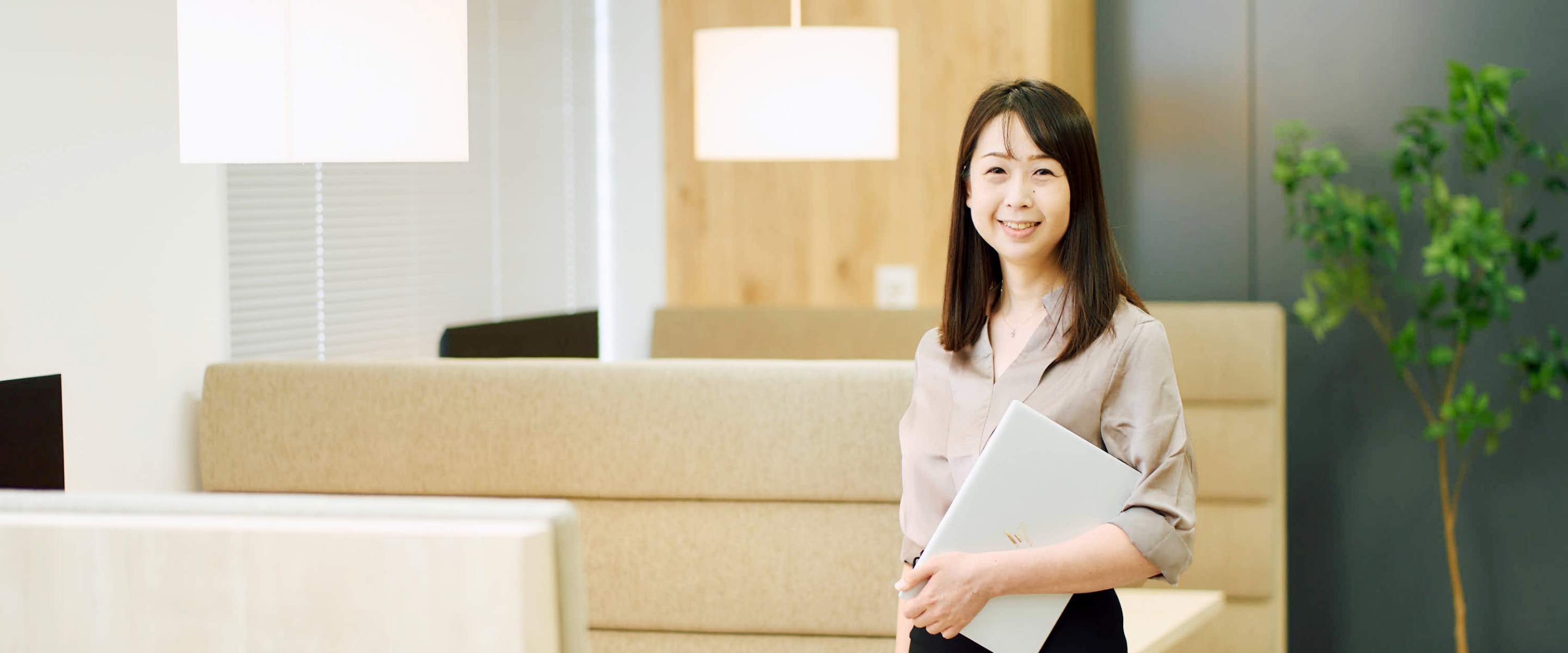 「はたらいて、笑おう。」を体現する存在に。リーダーとしてみんなが前向きになれる職場をつくりたい。