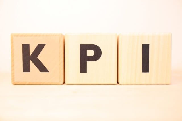 カスタマーサクセスのKPI｜正しい目標設定と達成するポイントとは？
