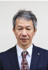 陣内 康昭氏