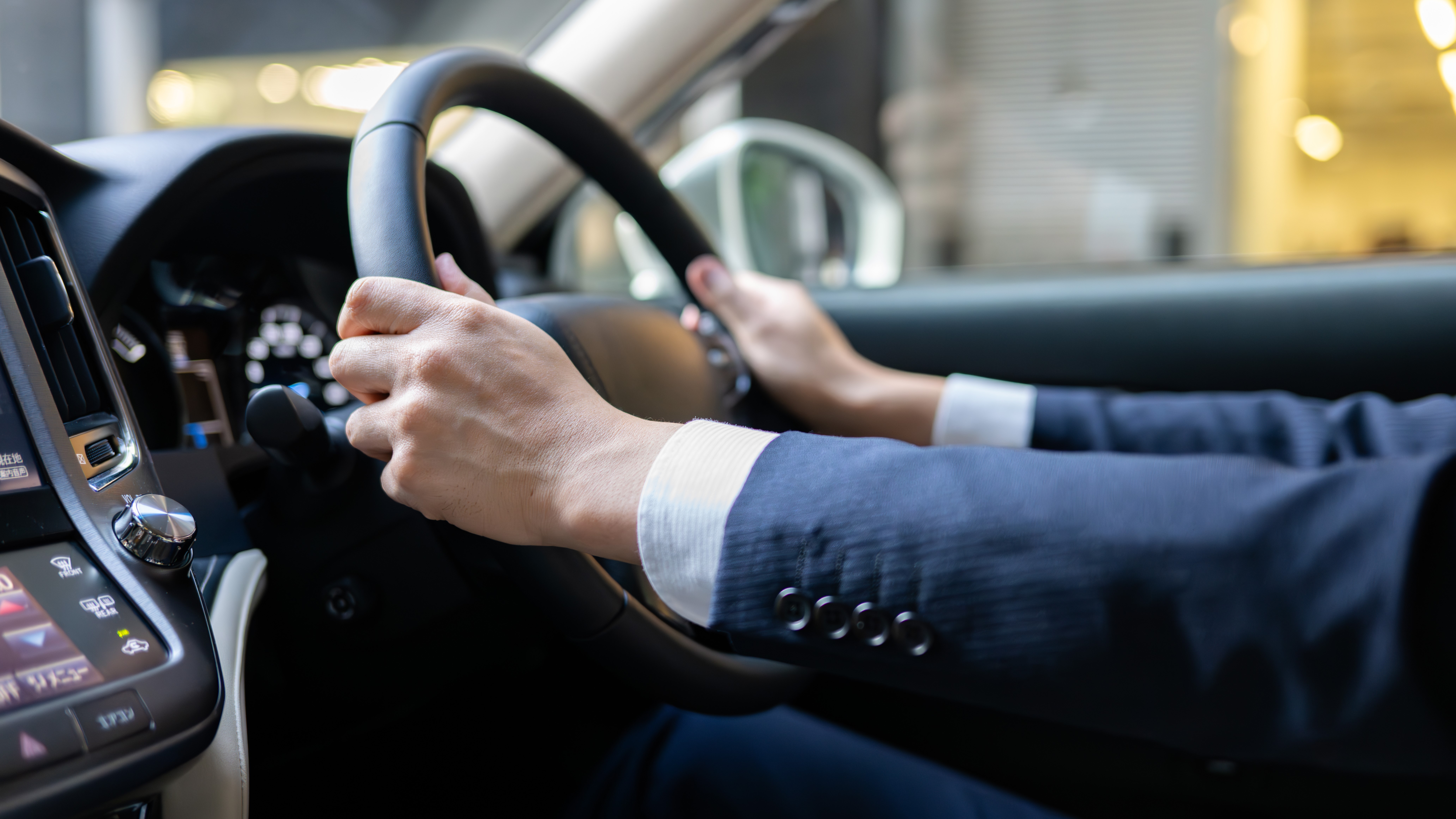 アルコールチェックは運転後になぜ必要？義務化の理由と効率的な対応方法