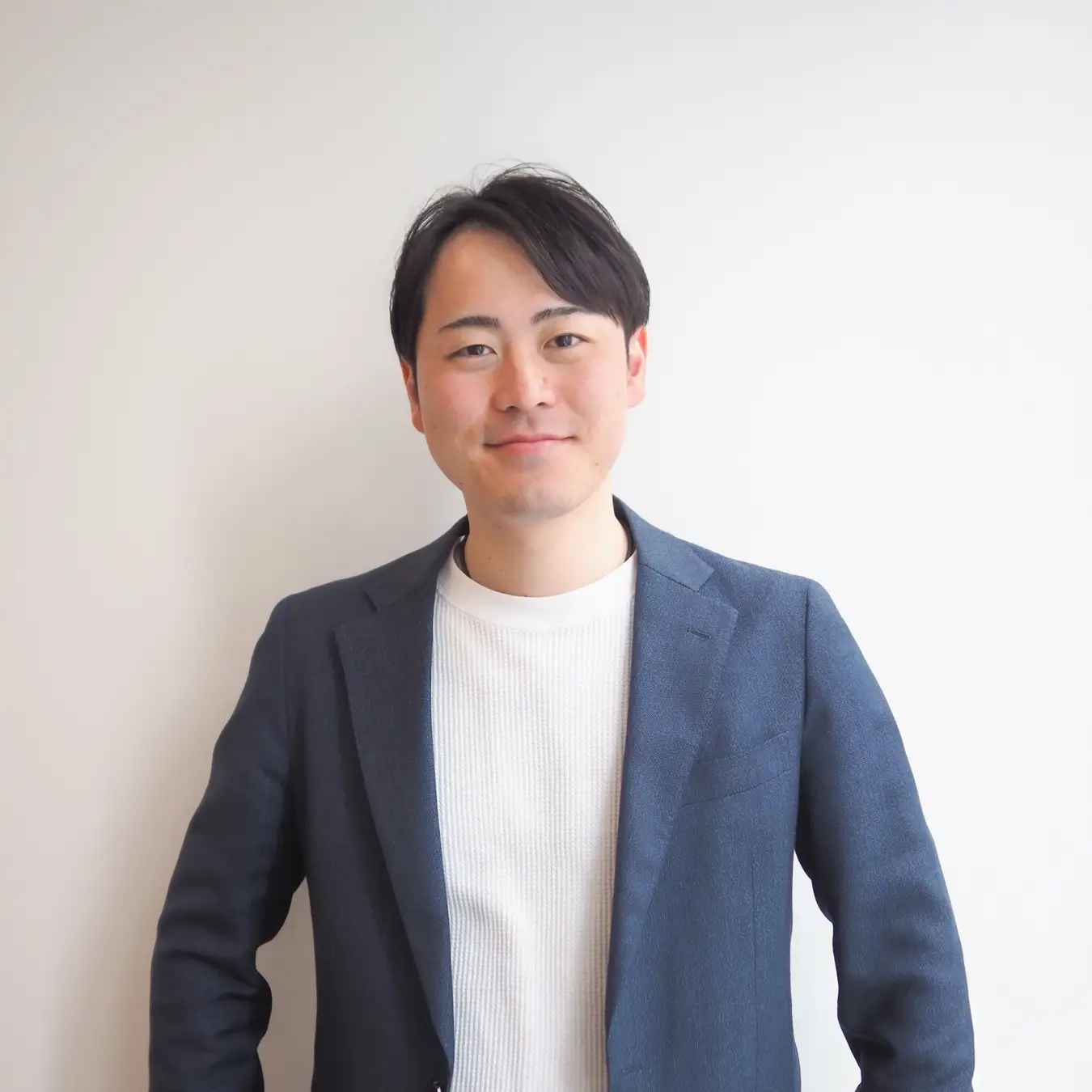 鈴木 諒一 氏