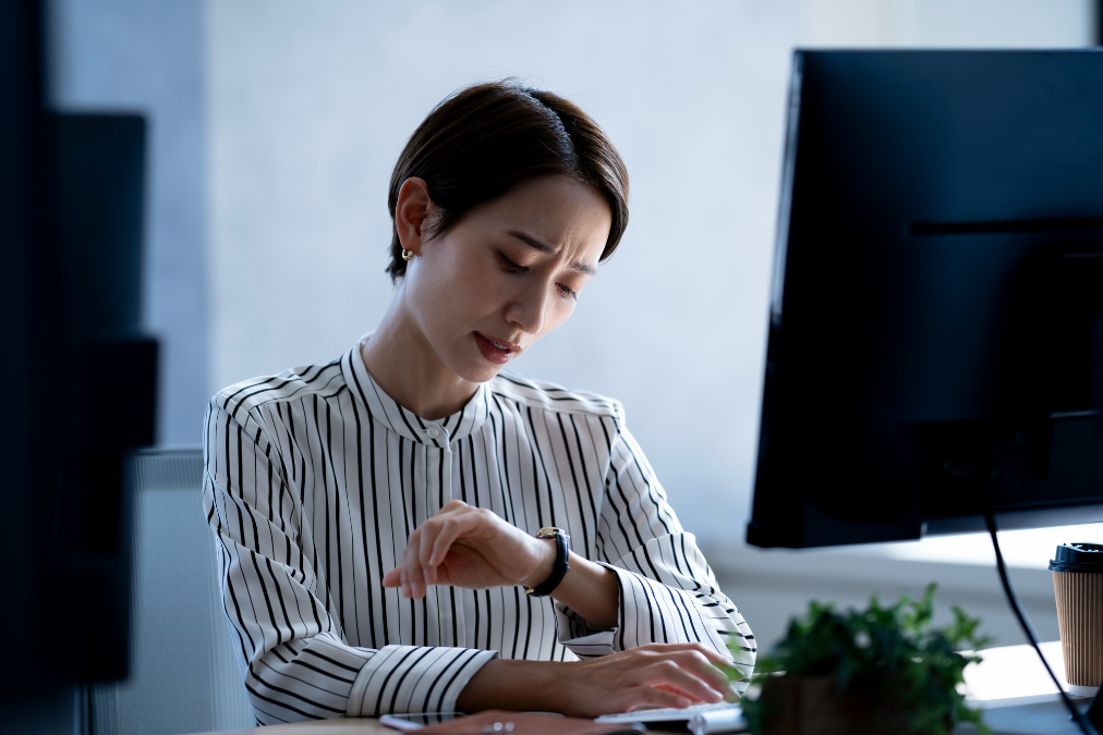 隠れ残業・長時間労働が起こる理由と企業がすべき対策 (58578) (58579)