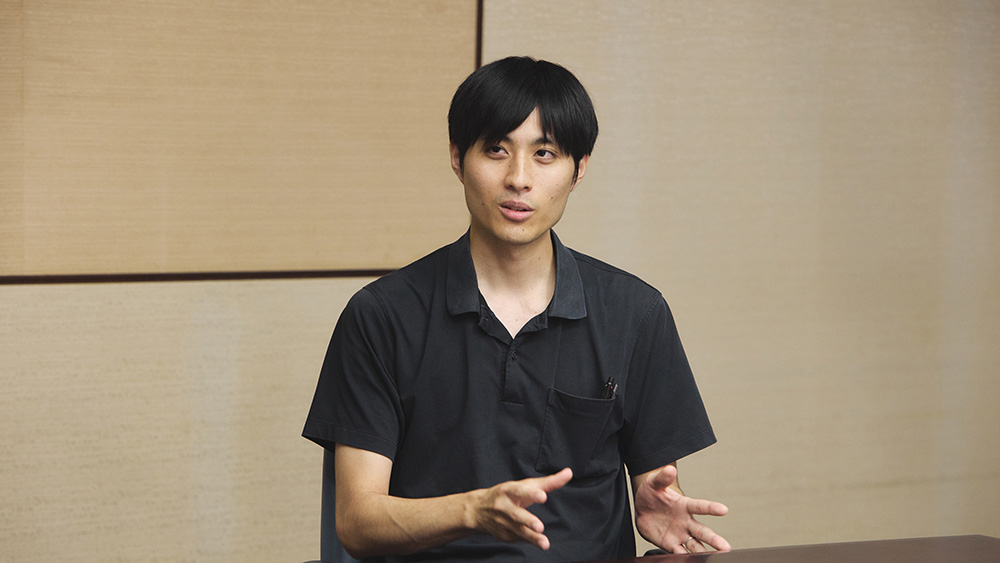 小平市 市民課 片嶌 邦博さまのインタビュー写真