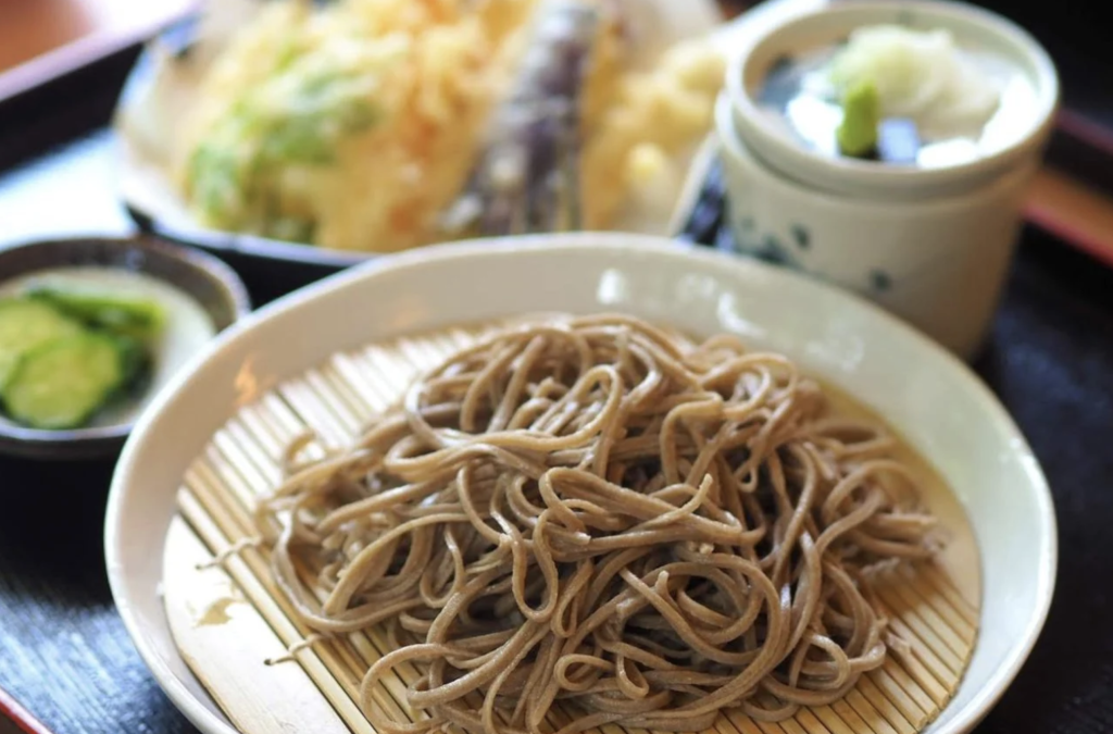andoffice_lake_shisetsu_soba.png