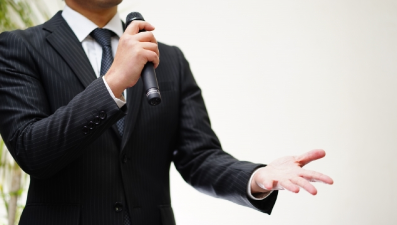 なぜ、報告の会議がなくならないのか